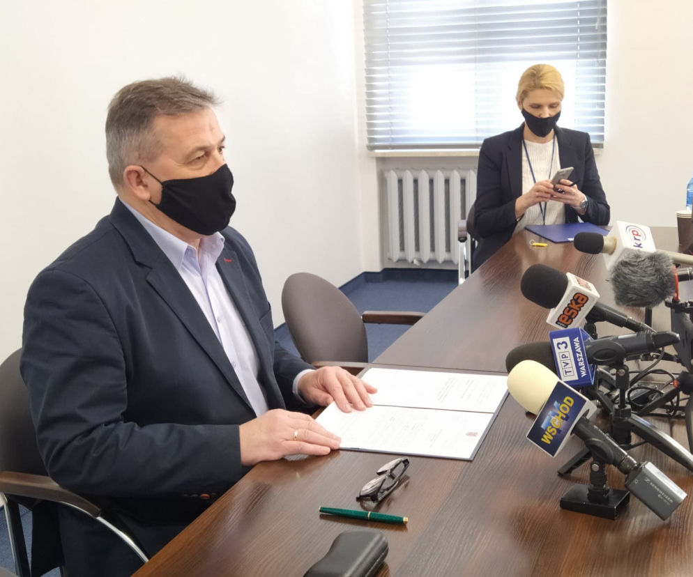 Prezydent Andrzej Sitnik wciąż liczy na spokojne rozwiązanie sporu pomiędzy sponsorem i zarządem MKP Pogoń Siedlce oraz prezesem ARMS