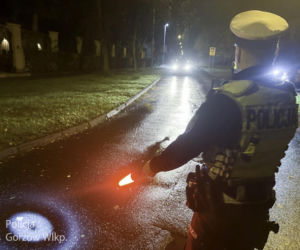 Pijany ojciec, który wiózł dzieci, surowo ukarany. Jest wyrok