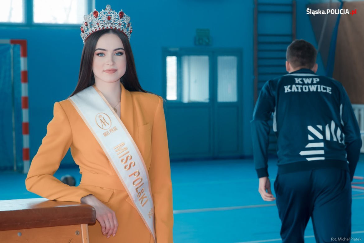 Miss Polski z Katowic wstąpiła na jeden dzień do policji. Anna Maria-Jaromin wzięła udział w teście sprawnościowym