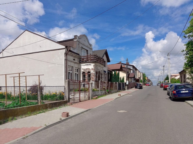 To miasto jest perłą Małopolski. Zostało założone przez dwóch braci z Krakowa