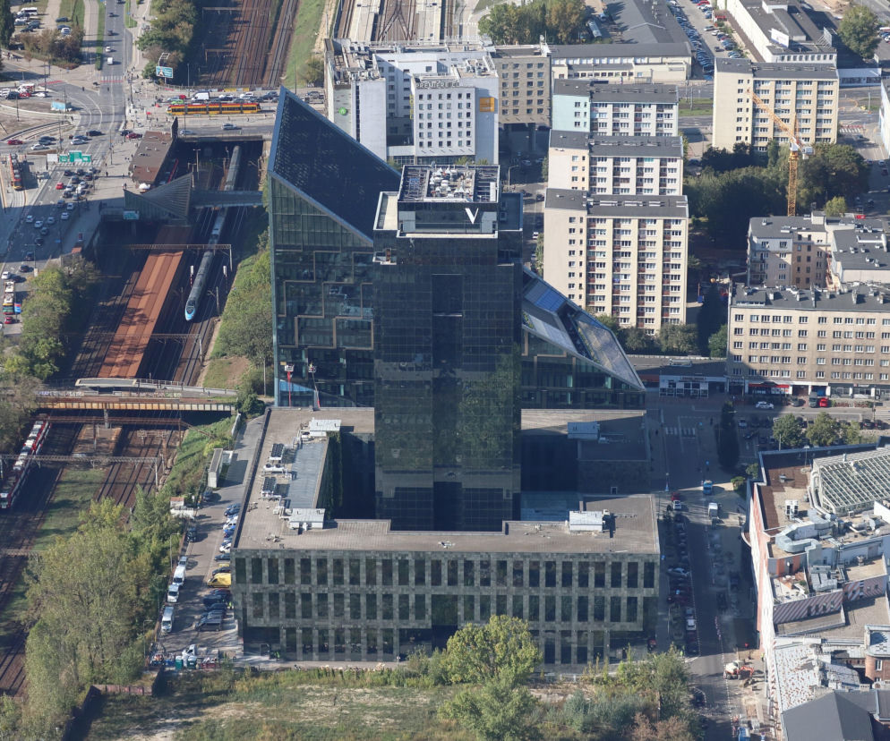 Chmielna 75 w Warszawie jednak bez wieżowca? Deweloper zapowiada niski budynek