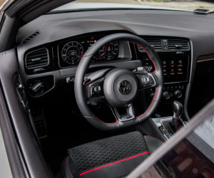 Volkswagen Golf 2.0 TSI GTI Performance 245 KM