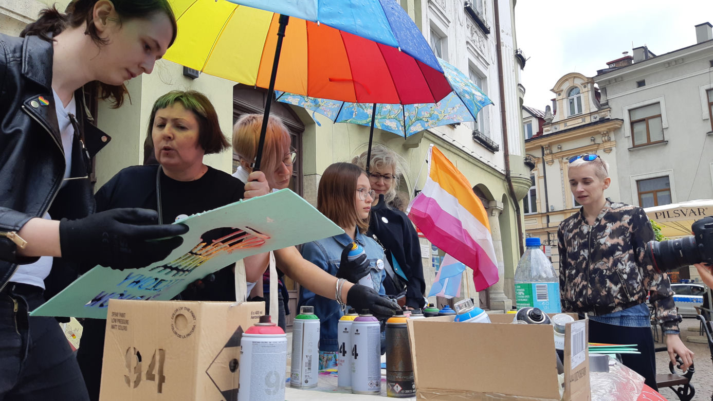  Happening uliczny „Queer is here!”. Tarnów chce być  miastem tolerancyjnym