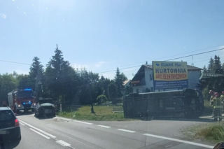 Kolizja w Kolbuszowej Dolnej. Samochód dostawczy zderzył się z osobówką [26.08.2022]