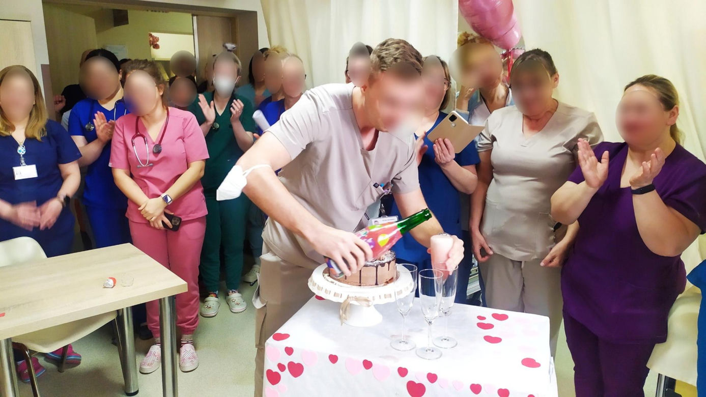 Zielona Góra. Ślub w Szpitalu Uniwersyteckim. Wielka feta na oddziale płucnym [ZDJĘCIA]