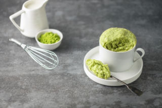 Najłatwiejszy deser na słodki wieczór? Wypróbuj to ciasto matcha