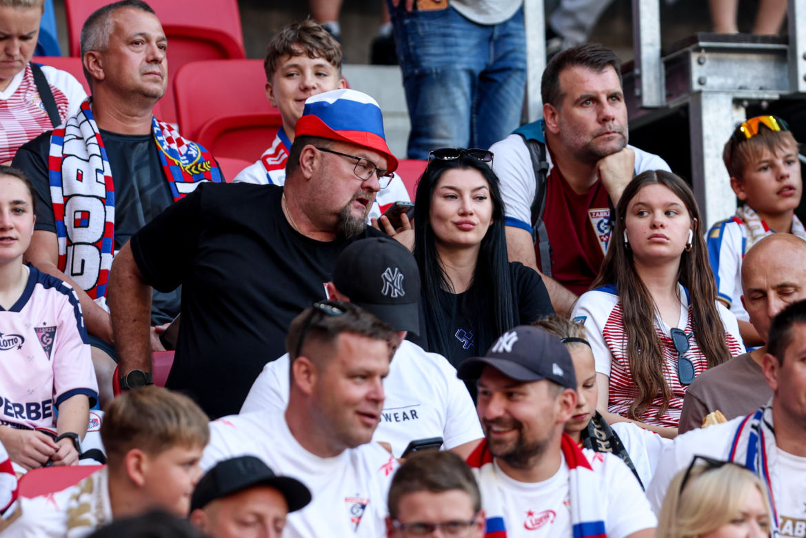 Zobaczcie zdjęcia kibiców z meczu Górnik - Fenerbahce i krótkie podsumowanie środowego spotkania na se.pl