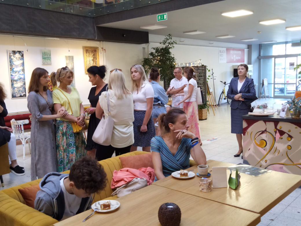 Fotorelacja z wernisażu wystawy prac malarskich Tomasza Stańczuka w Cafe Fryderyk Siedlce