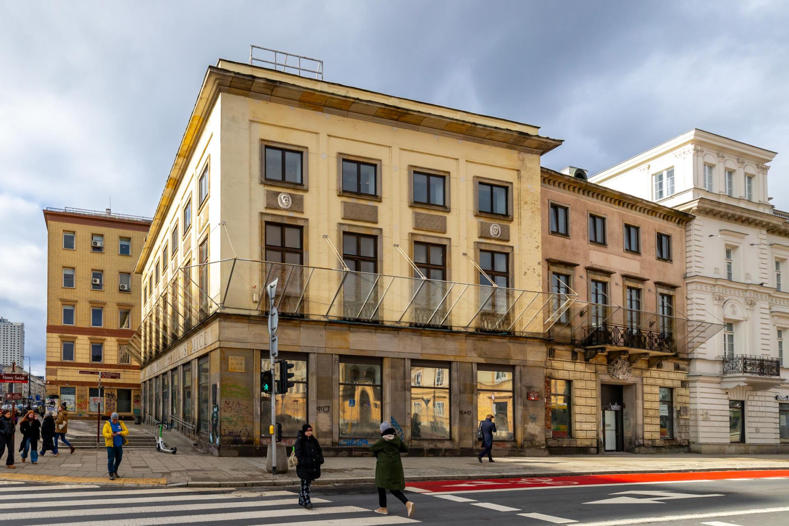 Nowy Świat 15/17 w Warszawie