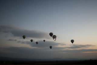 Litwa ogłasza stan wyjątkowy. Dlaczego balony stały się nagle problemem?
