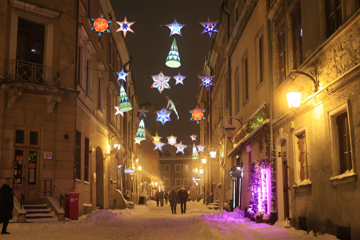 Śnieżny Lublin wieczorową porą