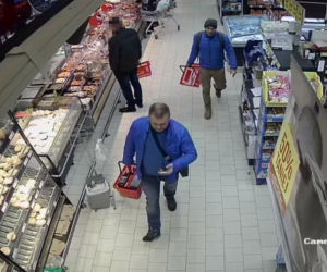 Świecie: Ci mężczyźni ukradli alkohol ze sklepu! Poznajesz ich? [ZDJĘCIA]