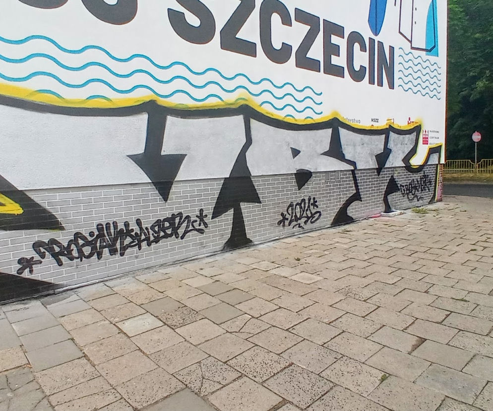 Zniszczony mural na szczecińskich Pomorzanach