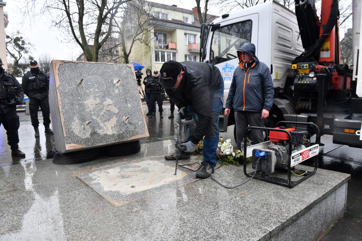 Prałat Jankowski PADŁ