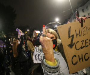 Nocne protesty pod domem Jarosława Kaczyńskiego