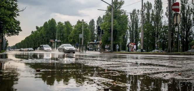 Pogoda: ostrzeżenie przed ulewami. Gdzie możliwe podtopienia?  