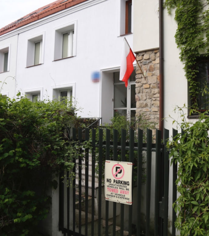 Politycy wywiesili flagi