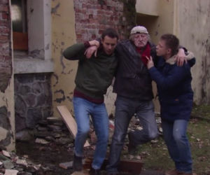 Pierwsza miłość odc. 2291. Błażej (Paweł Krucz), taksówkarz Stanisław (Stanisław Jaskułka), Radek (Mateusz Banasiuk)