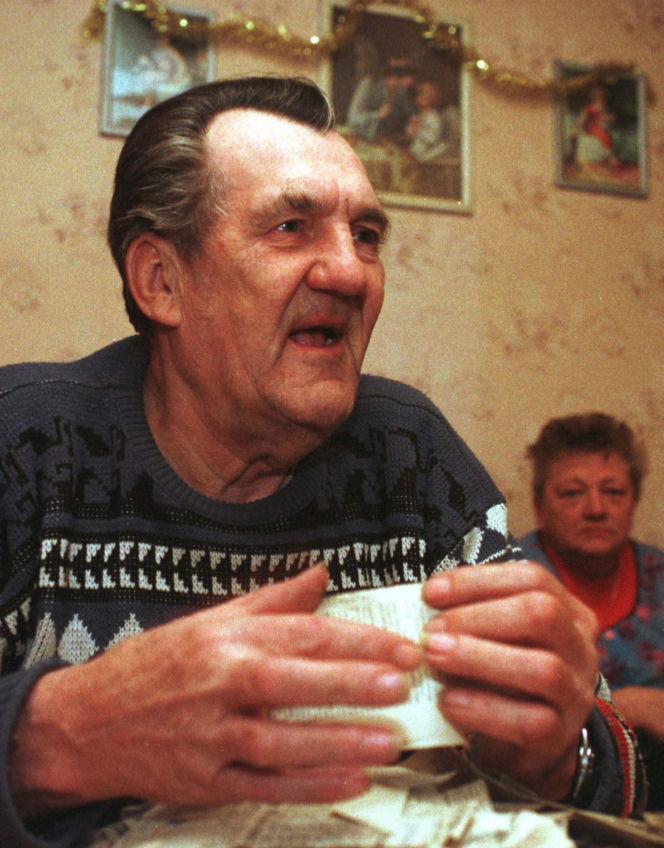 Przeżył pod zwałami węgla pijąc własny mocz