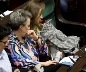 Bosakowie przyszli do Sejmu ze Stefankiem