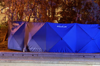 Wyglądał, jakby spał na ławce. Tragiczne odkrycie w warszawskim parku