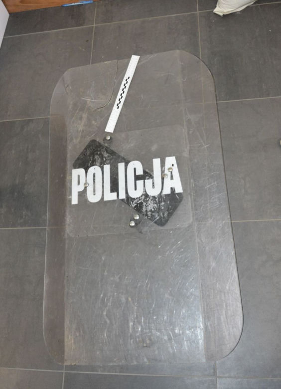 Gmina Pruchnik. Bracia zaatakowali siekierami policjantów [GALERIA]