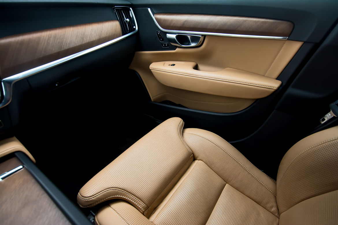Volvo V90 D5 235 KM AWD Summum