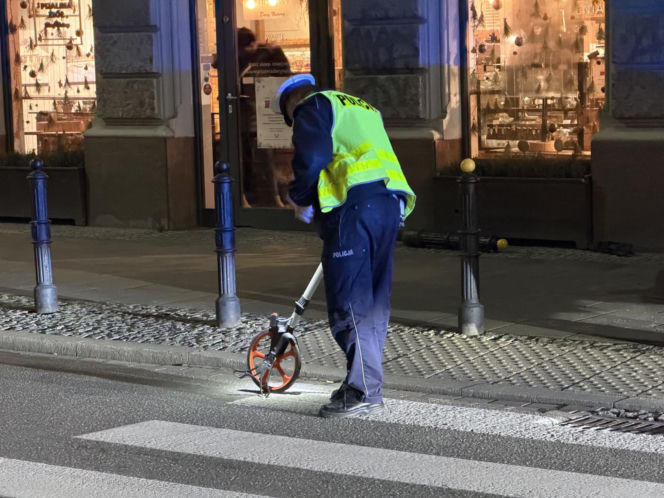 Obywatel Rosji driftował po Placu Zbawiciela