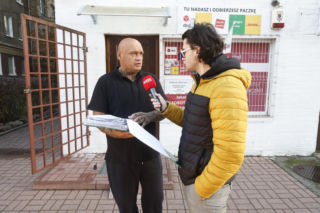 „Spalę Ci to ku*wo”. Michał boi się o rodzinę i błaga policję o pomoc.