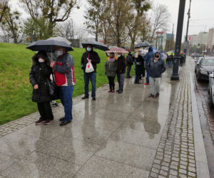 Toruń. Tłumy na szczepieniu podczas majówki [ZDJĘCIA]