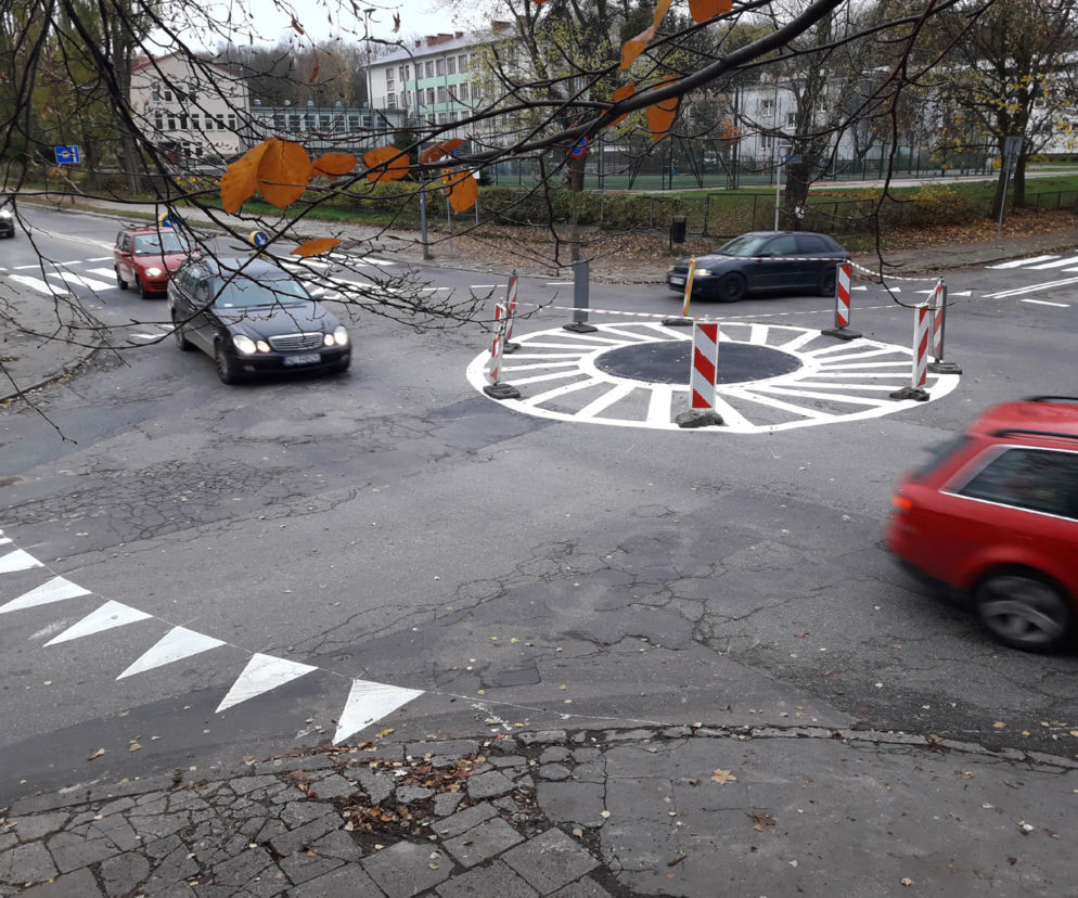 Zmodernizowano minirondo na ul. Sybiraków w Olsztynie. Zobacz zdjęcia
