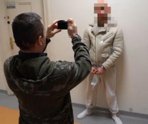 Wielka kasa leciała przez okno. Oszuści obłowili się w 330 tysięcy złotych