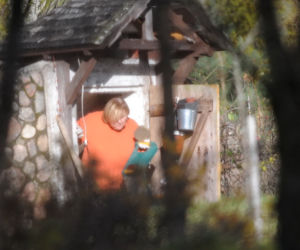 1publ_Anna Komorowska w Budzie jesień sprzątanie