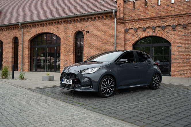 Poluj na okazje w Toyota Romanowski! Najpopularniejsze modele taniej nawet o 92 tys. zł!