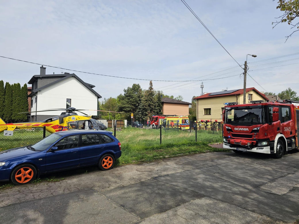 Dramat rodzinny w Piastowie? Córka zaatakowała swoją mamę. Nieoficjalnie: ugodziła ją nożem