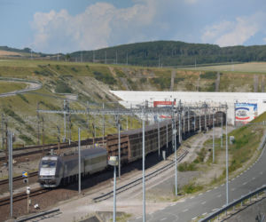 Paraliż w tunelu pod La Manche. Wszystkie pociągi Eurostar odwołane. Co się stało?