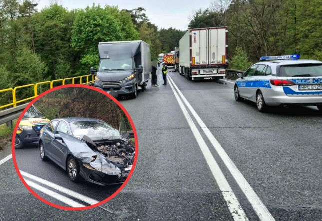 Koszmarny wypadek na DK10 między Toruniem a Bydgoszczą. Zderzyły się cztery pojazdy, w tym ciężarówka