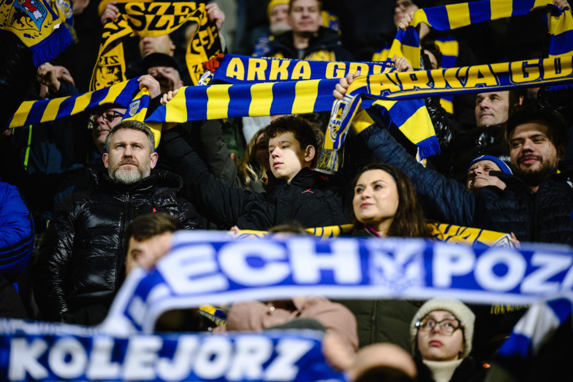 Arka Gdynia - Lechia Gdańsk: Zdjęcia kibiców z derbów Trójmiasta w ramach 23. kolejki PKO BP Ekstraklasy