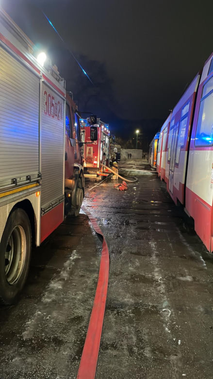 Gdańsk: Pożar zajezdni tramwajowej w Nowym Porcie