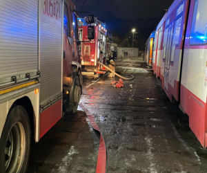 Gdańsk: Pożar zajezdni tramwajowej w Nowym Porcie