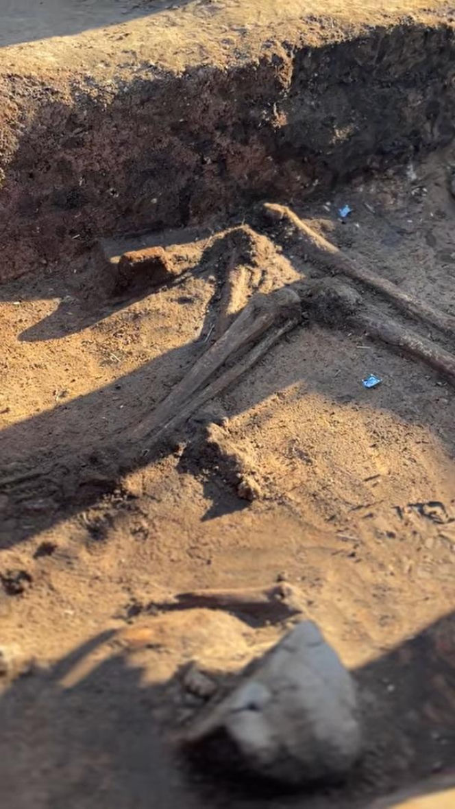 Grób wojownika i tajemniczy pochówek kobiety. Archeolodzy odkryli niezwykłe skarby