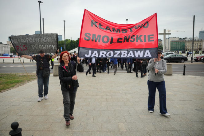 Obchody miesięcznicy smoleńskiej w Warszawie