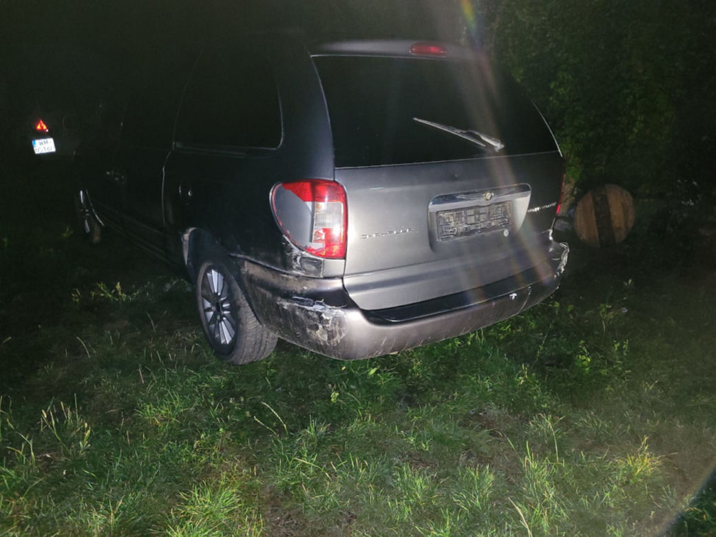 Szaleniec za kierownicą! 26-latek próbował rozjeżdżać przypadkowe osoby w warszawskiej Wesołej