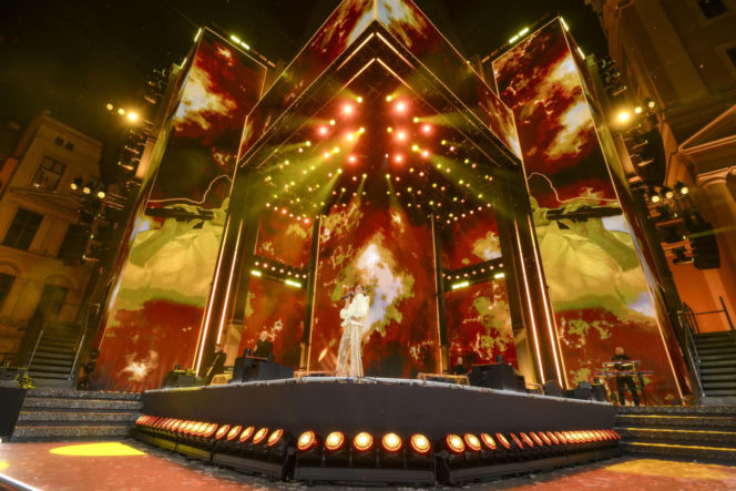 Sylwestrowa Moc Przebojów 2025/26 w Toruniu: Zdjęcia z imprezy Polsatu. Uczestnicy, artyści i starówka