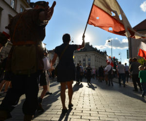  Dewastują tęczową flagę na obchodach Powstania Warszawskiego