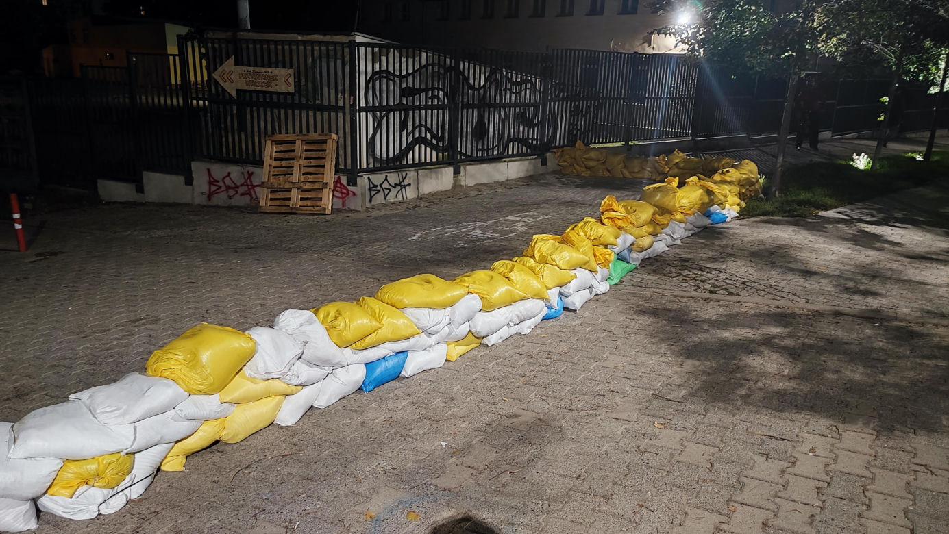 Walka o wrocławskie osiedla nad Odrą i Oławą. Mieszkańcy do późnych godzin nocnych ratowali dobytek