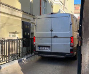 Bartosz G. przywieziony do Prokuratury Okręgowej w Płocku