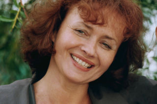 Pamiętacie jej debiut w Czterdziestolatku? Tak przez dekady zmieniała się Joanna Szczepkowska