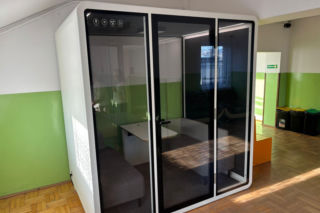 Pierwsza szkoła w mieście z własną kabiną akustyczną. Kolejne placówki chcą mieć podobne! [ZDJĘCIA]