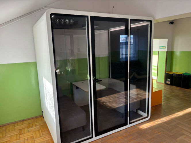 Kabina akustyczna w Szkole Podstawowej nr 6